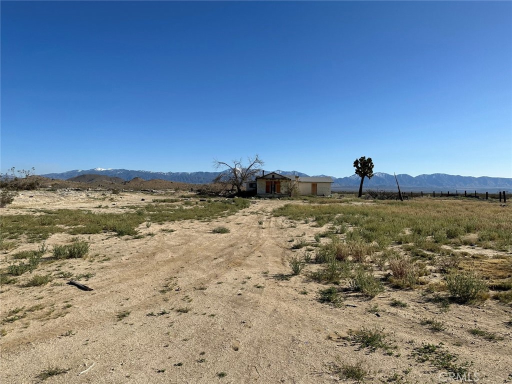 39601 220th Street E, Palmdale, CA 93591