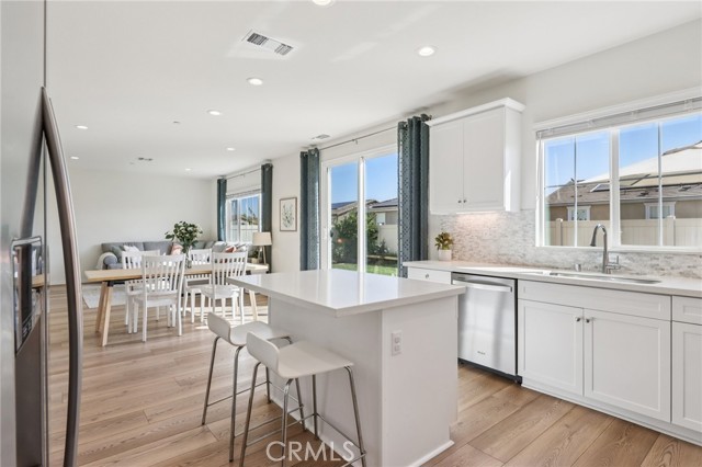 Detail Gallery Image 7 of 24 For 9650 Adora Ter, Riverside,  CA 92508 - 4 Beds | 3 Baths