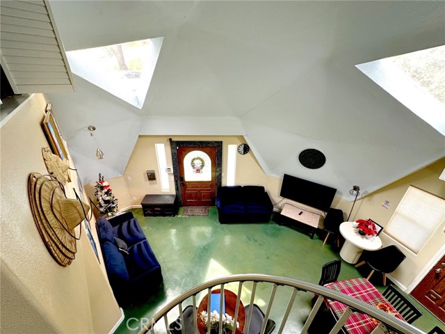 Detail Gallery Image 19 of 42 For 24998 Jewel, Crestline,  CA 92325 - 4 Beds | 3 Baths