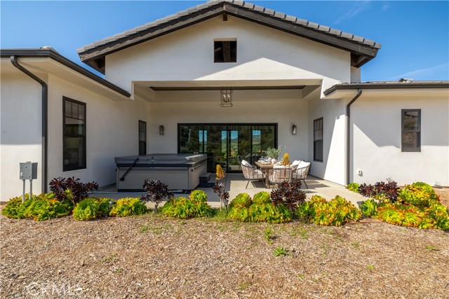 3325 Sagewood Hills Road, Vista CA: https://media.crmls.org/medias/cb061e41-9a5e-4c42-95f0-c78b48cac6a9.jpg