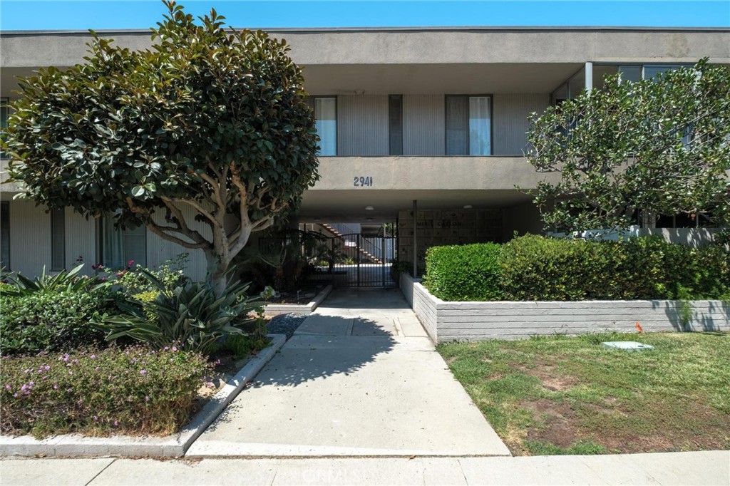 2940 W Carson Street #213