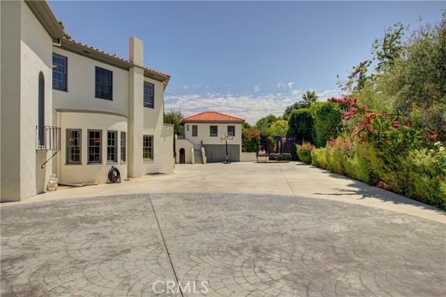 Detail Gallery Image 9 of 50 For 1205 W Highland Ave, Redlands,  CA 92373 - 4 Beds | 3/2 Baths