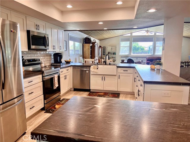 Detail Gallery Image 30 of 69 For 28870 Broken Arrow Cir, Menifee,  CA 92584 - 3 Beds | 2/1 Baths