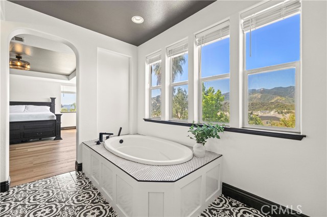 26556 Beecher Lane, Stevenson Ranch CA: https://media.crmls.org/medias/cb07b32f-ad48-4247-a06a-76f781268dd5.jpg