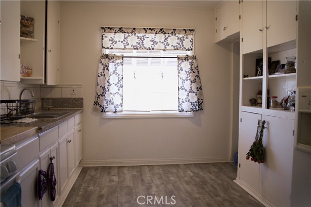 73752 Crestview Drive, 29 Palms CA: https://media.crmls.org/medias/cb07c293-4012-468d-a863-d95d3fe11d7d.jpg