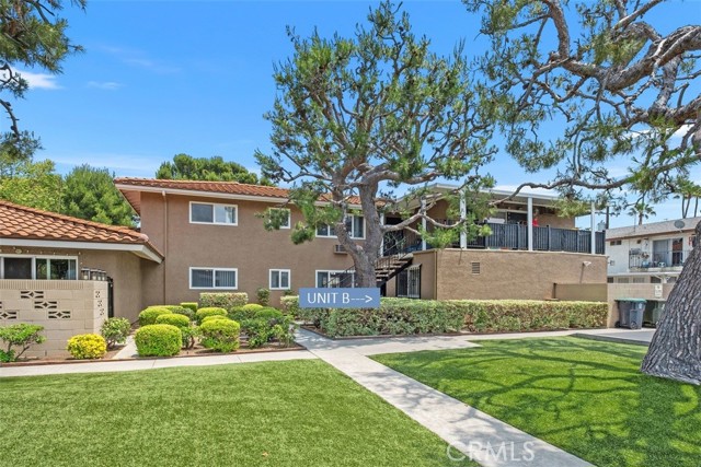 11782 Garden Grove Boulevard, Garden Grove CA: https://media.crmls.org/medias/cb08909e-59c8-4cff-b0d5-0f8b58036089.jpg
