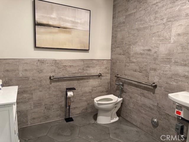 27383 Via Industria, Temecula, California 92590, ,Commercial Lease,For Rent,27383 Via Industria,CRIG25155306