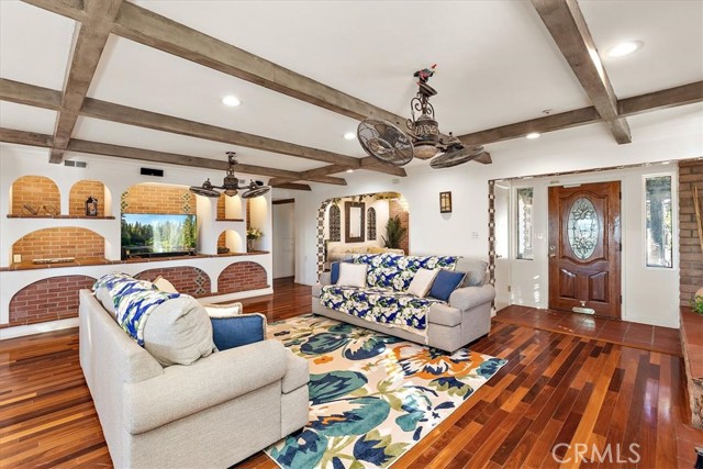 Detail Gallery Image 4 of 60 For 3428 Circle Rd, San Bernardino,  CA 92405 - 4 Beds | 2 Baths