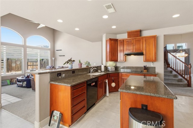 Detail Gallery Image 13 of 50 For 3013 Da Vinci Ct, Modesto,  CA 95355 - 5 Beds | 3 Baths