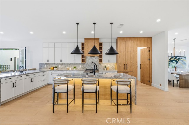 Detail Gallery Image 7 of 29 For 5110 Orange, Los Angeles,  CA 90008 - 4 Beds | 3/1 Baths