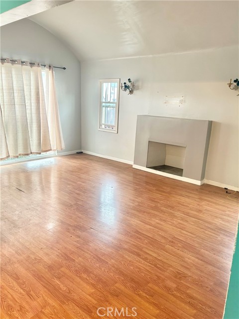 Detail Gallery Image 5 of 14 For 1543 W 79th St, Los Angeles,  CA 90047 - 2 Beds | 1 Baths