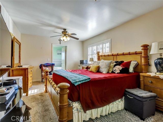 Detail Gallery Image 24 of 32 For 812 W Athens, Los Angeles,  CA 90044 - 4 Beds | 3 Baths