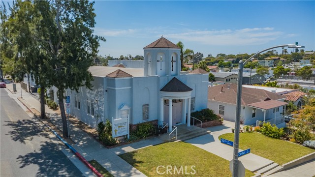  Commercial for Sale in Santa Monica, California