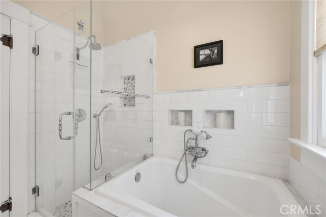 Soaking Tub and Shower