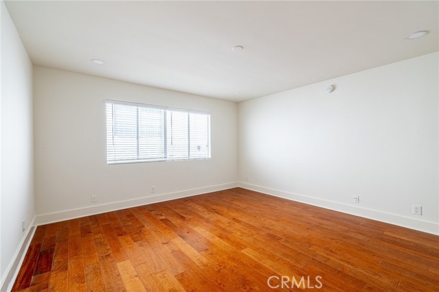 Detail Gallery Image 17 of 27 For 1825 Selby Ave #102,  Los Angeles,  CA 90025 - 2 Beds | 2 Baths