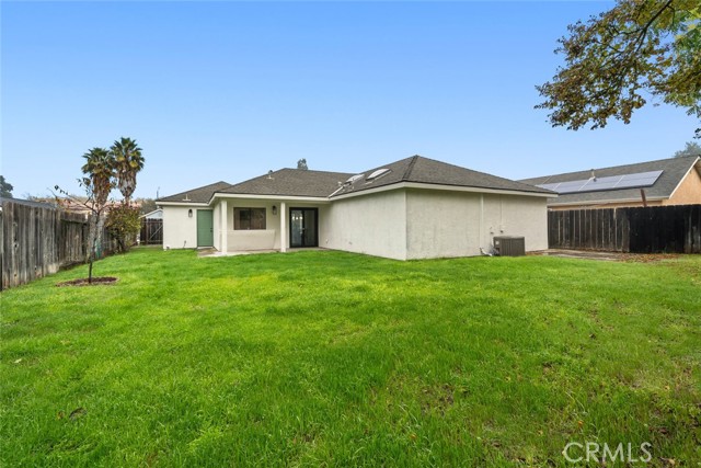 Detail Gallery Image 15 of 30 For 928 Austin Court, Paso Robles,  CA 93446 - 3 Beds | 2 Baths