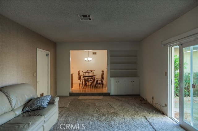 Detail Gallery Image 4 of 45 For 315 Diane Ct, Merced,  CA 95348 - 3 Beds | 2 Baths