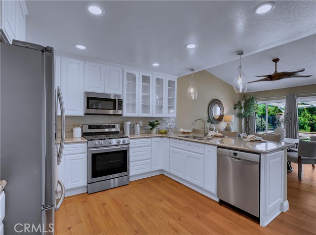 22182 Platino, Mission Viejo CA: https://media.crmls.org/medias/cb0dc3ca-4b34-4ad8-9849-1c10c8dae16c.jpg