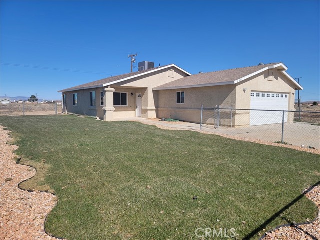 Detail Gallery Image 2 of 20 For 8513 Walpole Ave, California City,  CA 93505 - 3 Beds | 2 Baths