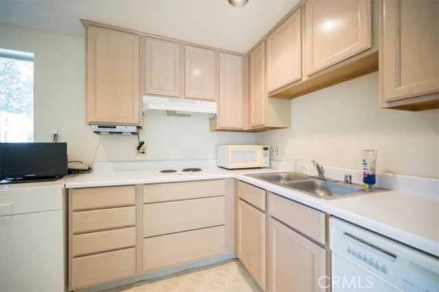 425 W El Campo Road, Arroyo Grande CA: https://media.crmls.org/medias/cb0e8de3-ba5a-45ae-91e3-2e2c25e0d1e9.jpg