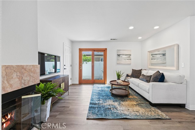 2006 Warfield Avenue, Redondo Beach, California 90278, 3 Bedrooms Bedrooms, ,2 BathroomsBathrooms,Residential,Sold,Warfield,SB21179490