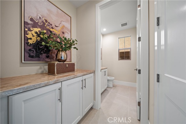 Detail Gallery Image 8 of 72 For 105 Sunnyslope, Irvine,  CA 92618 - 4 Beds | 4/1 Baths