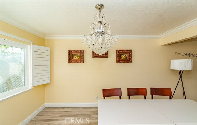 Detail Gallery Image 5 of 25 For 2860 E Hempstead, Anaheim,  CA 92806 - 4 Beds | 2/1 Baths