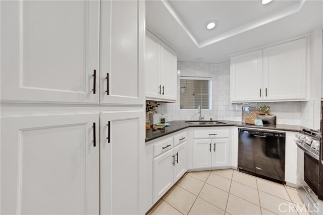 27 Timbre, Rancho Santa Margarita CA: https://media.crmls.org/medias/cb10eb38-35a5-45ab-af22-a386eb0e235e.jpg