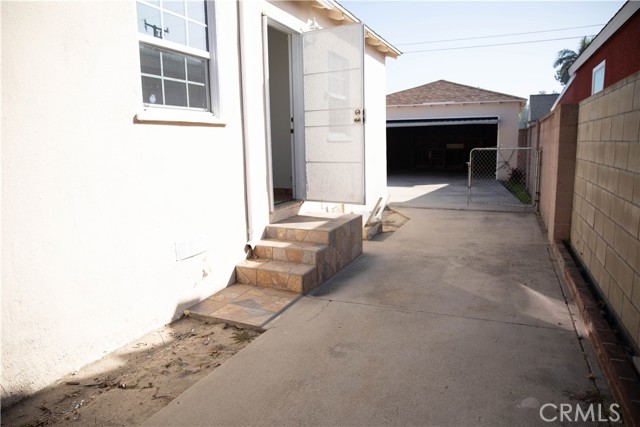 Detail Gallery Image 34 of 51 For 9726 Kauffman Ave, South Gate,  CA 91355 - 2 Beds | 1 Baths