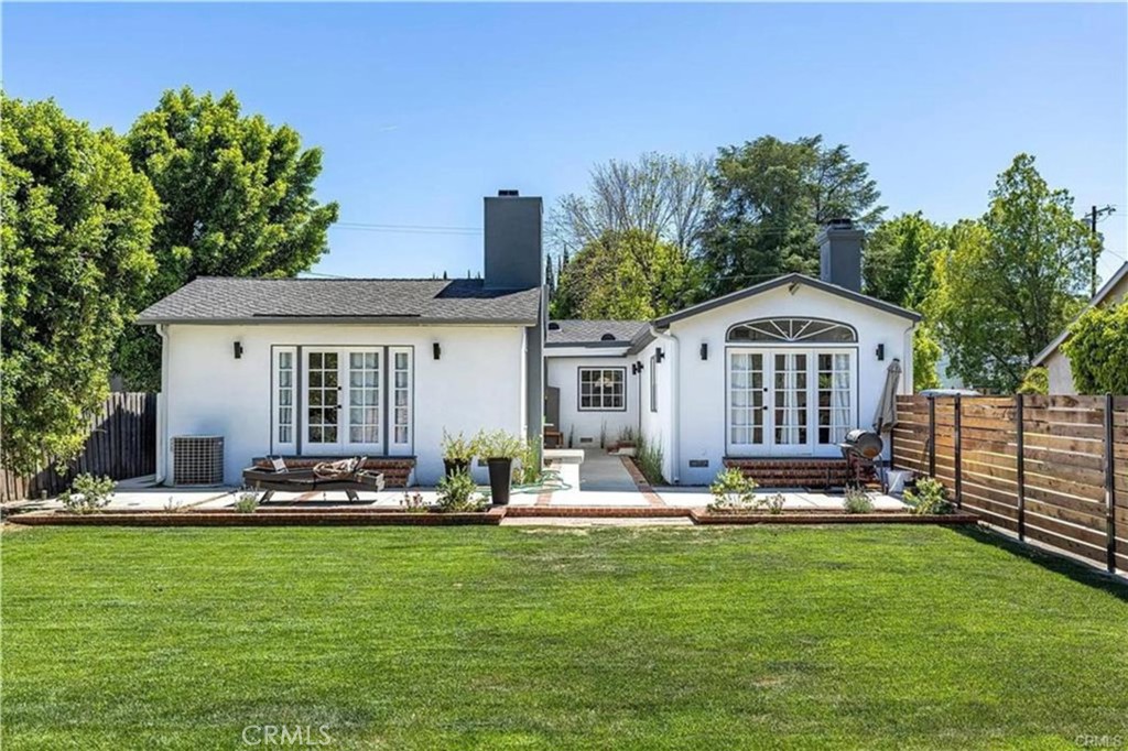 22853 Dolorosa Street