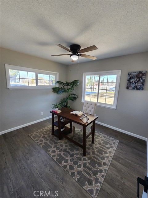 35921 E 80th Street, Littlerock CA: https://media.crmls.org/medias/cb128b21-a750-4ebd-99d2-88abe66dbab8.jpg