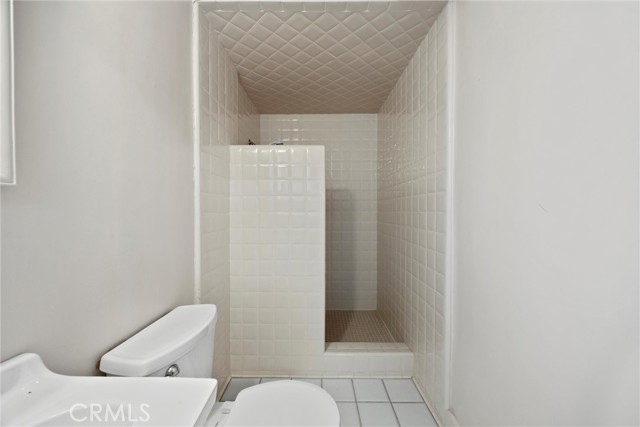 Detail Gallery Image 25 of 35 For 240 S Real, Bakersfield,  CA 93309 - 3 Beds | 2 Baths