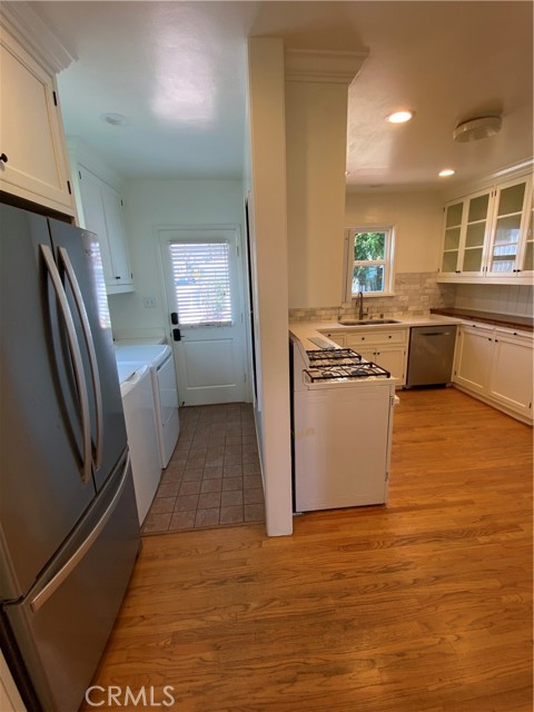 2920 Alma Avenue, Manhattan Beach CA: https://media.crmls.org/medias/cb13b512-27a5-4562-9b1e-66cbd891dbcc.jpg