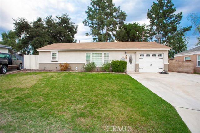 156 W Baseline Rd, Glendora, CA 91740