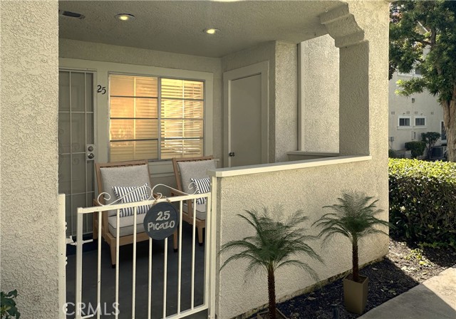25 Picazo, Rancho Santa Margarita CA: https://media.crmls.org/medias/cb1563fe-e146-46de-abc1-1fcc24cb9589.jpg