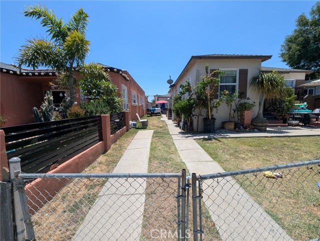 Detail Gallery Image 2 of 3 For 4170 W 161st St, Lawndale,  CA 90260 - – Beds | – Baths