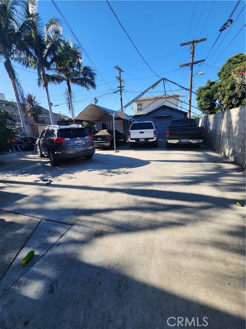 1217 46 Street, Los Angeles, California 90037, 3 Bedrooms Bedrooms, ,2 BathroomsBathrooms,Single Family Residence,For Sale,46,DW24172303