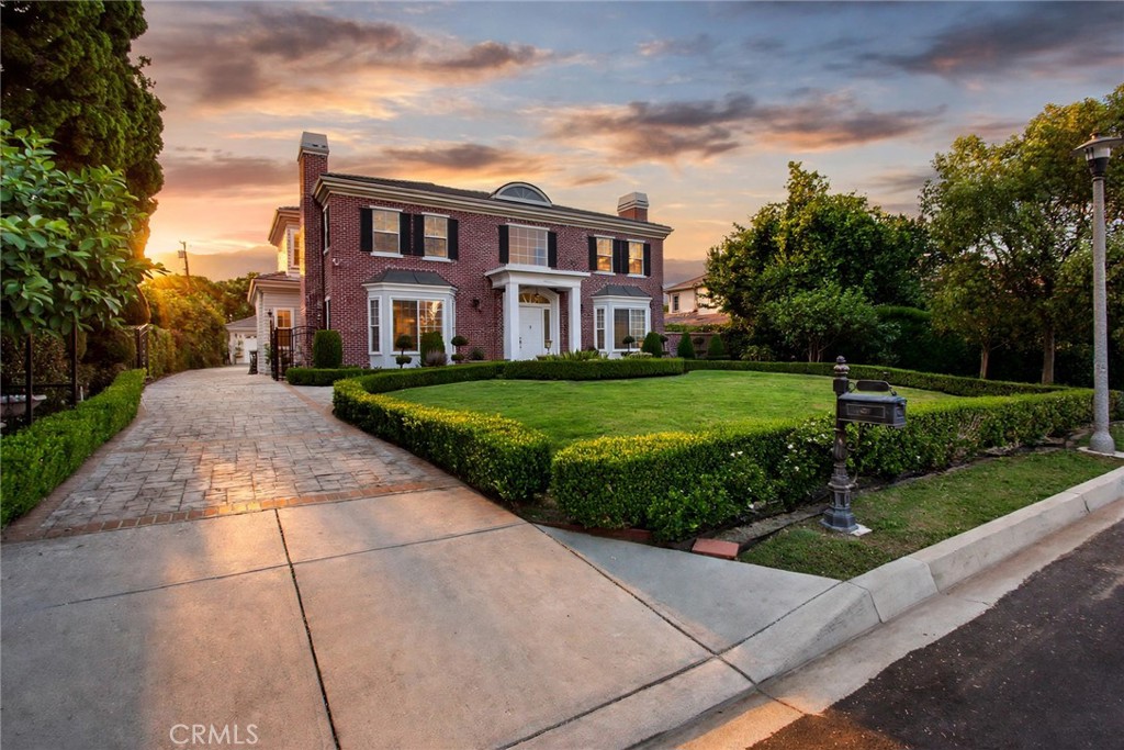 1117 Encanto — image 1