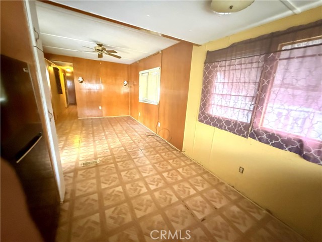 Detail Gallery Image 20 of 38 For 185 N Eucalyptus #53,  Rialto,  CA 92376 - 2 Beds | 1 Baths