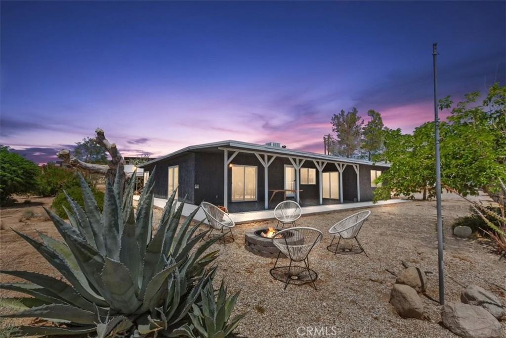 62171 Campanula Street