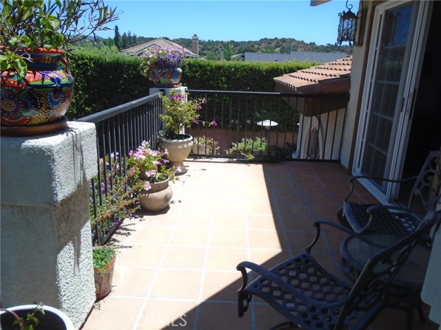 1535 Via Arroyo, La Verne CA: https://media.crmls.org/medias/cb1a5cbd-4af0-4296-a9bc-3059f3a0b928.jpg