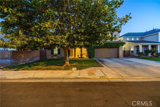 Detail Gallery Image 3 of 60 For 4762 W Avenue J6, Lancaster,  CA 93536 - 5 Beds | 3 Baths