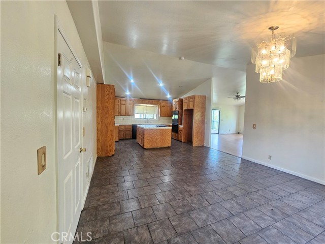 Detail Gallery Image 11 of 54 For 18834 Deer Hill Rd, Hidden Valley Lake,  CA 95467 - 4 Beds | 2/2 Baths