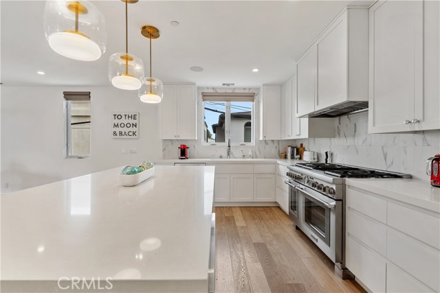 Detail Gallery Image 17 of 47 For 319 1/2 Jasmine, Corona Del Mar,  CA 92625 - 3 Beds | 3/1 Baths