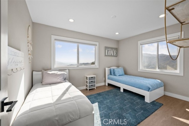 Detail Gallery Image 32 of 51 For 1601 Virden Dr, Glendale,  CA 91208 - 4 Beds | 3 Baths