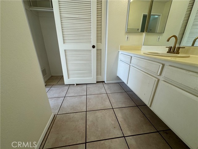 Detail Gallery Image 10 of 20 For 72 Brownfield Ln, Phillips Ranch,  CA 91766 - 2 Beds | 2 Baths