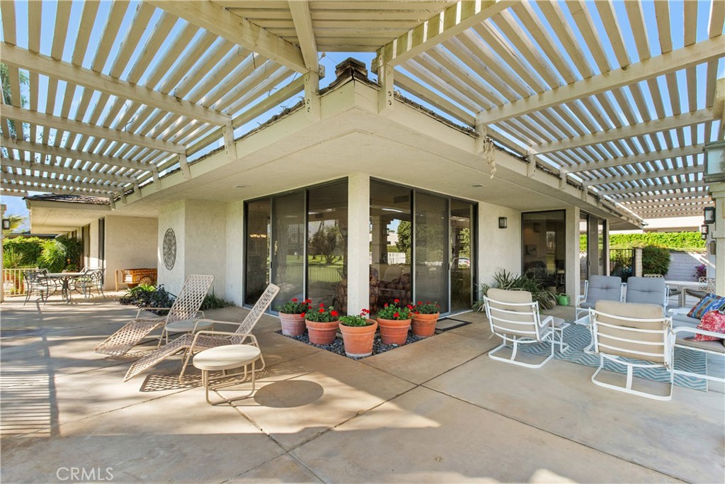 MLS #OC25252368 image #21