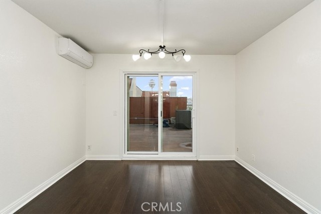 Detail Gallery Image 15 of 26 For 1908 Speyer, Redondo Beach,  CA 90278 - 3 Beds | 2/1 Baths