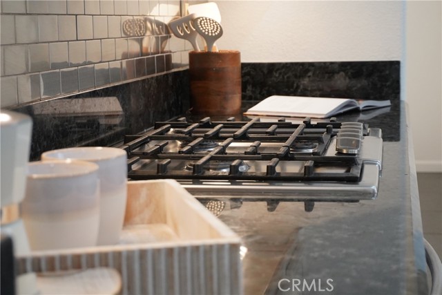 Detail Gallery Image 26 of 56 For 857 via Barquero, San Marcos,  CA 92069 - 4 Beds | 2/1 Baths