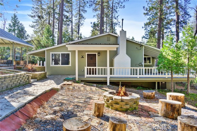 Detail Gallery Image 1 of 35 For 40476 Road 274, Bass Lake,  CA 93604 - 3 Beds | 2 Baths